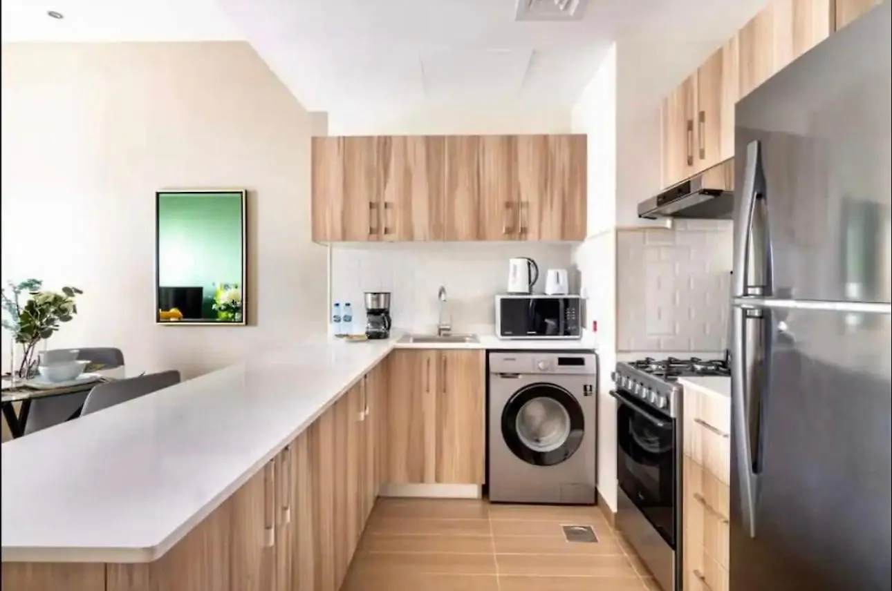 1Br Hera Tower Dubai